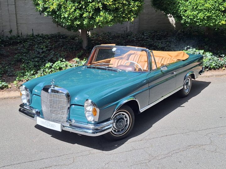 1963 Mercedes Benz 220SE Cabriolet