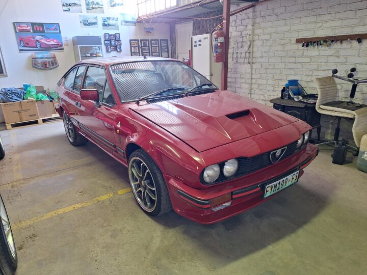 Alfa Romeo GTV 6 2.5