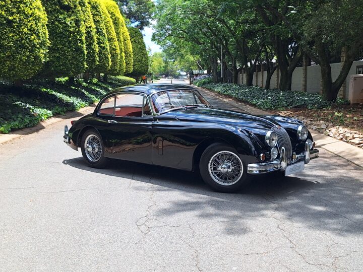 JAGUAR XK 150 FHC (FIXED HEAD COUPE)