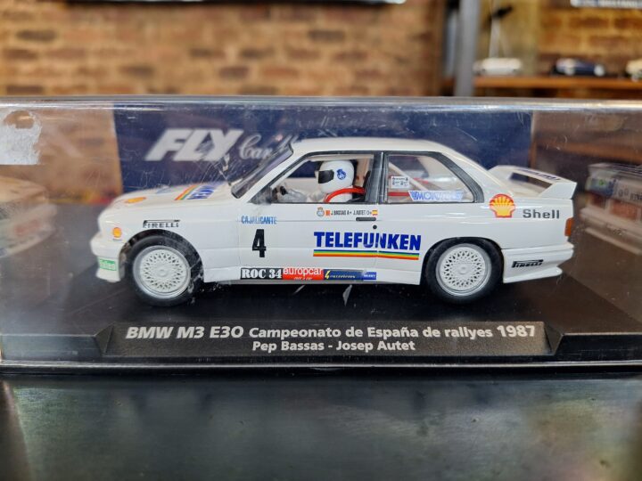BMW M3 E30 “Shell Motor Oil” – Fly Slot Car (Ref. 88203) – Brand New