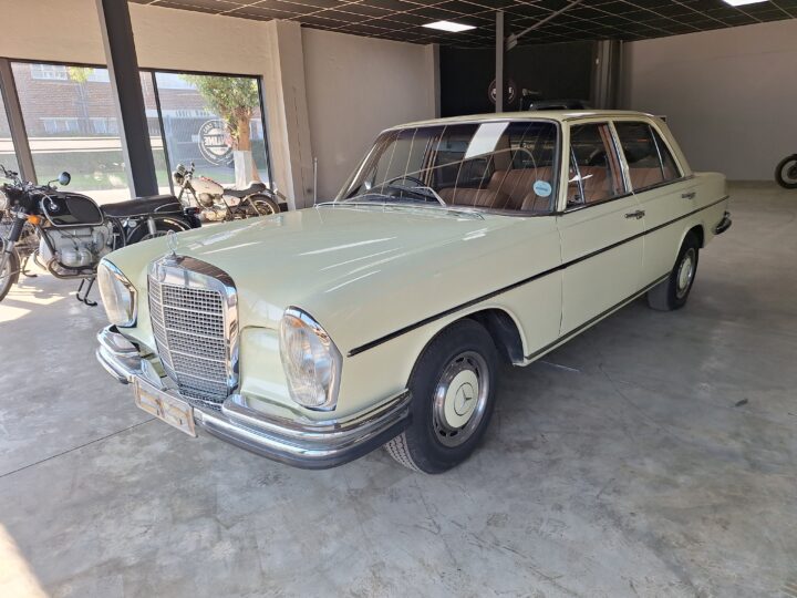 Mercedes-Benz 280S (W108)