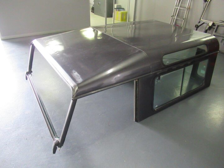 Land Rover 90 – Complete Roof