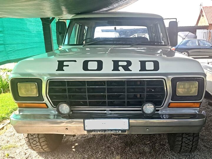 Ford F250 Double Cab 4x4 – V8 Auto (RHD)