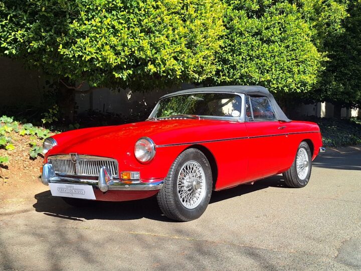 1969 MG B Roadster – Classic Red, Wire Wheels & Overdrive