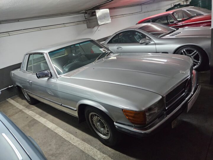 Mercedes-Benz 450 SLC (R107) – V8 Sunroof Coupe