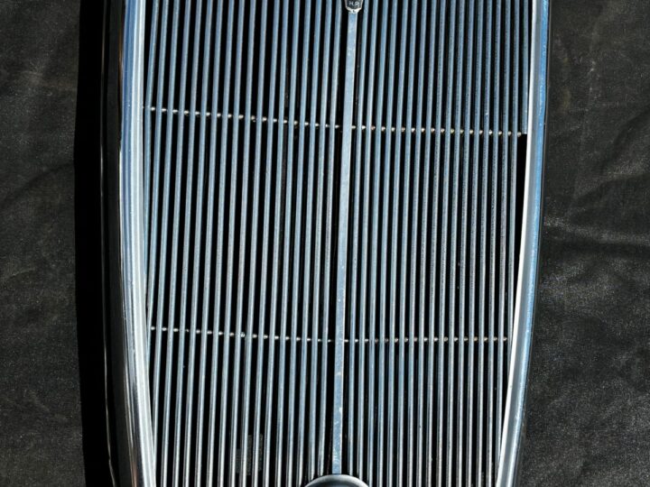 Classic Chrome Grille