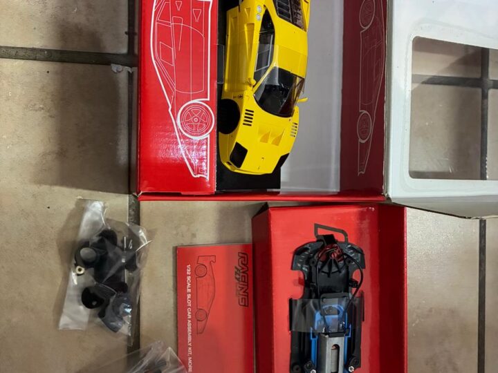 Ferrari F40 (Yellow) – Fly Slot Car Kit (Ref. 88330)