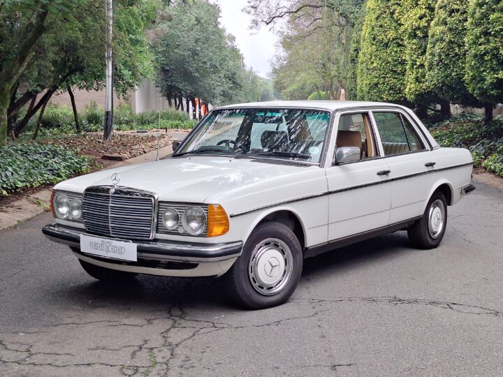 Mercedes Benz 200 W123