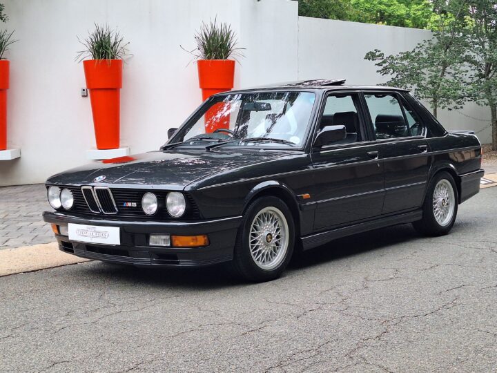 BMW M5 E28