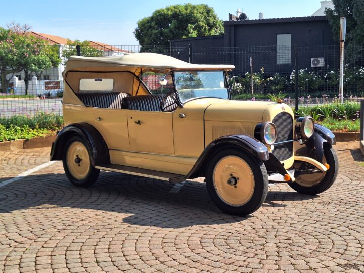 CHRYSLER SIX PHAETON