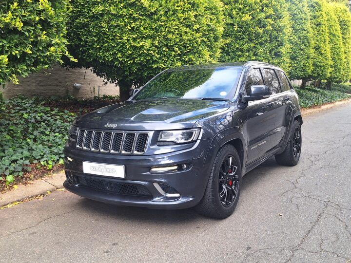 JEEP GRAND CHEROKEE SRT 6.4 l HEMI
