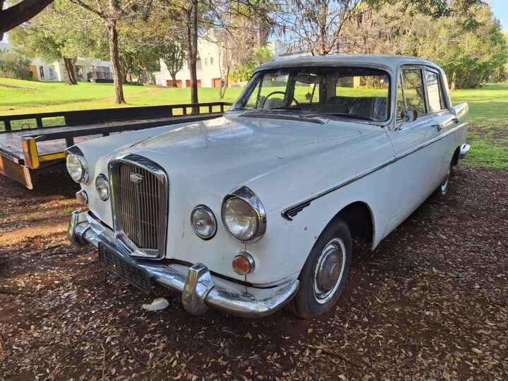 Wolseley 6/110 MkII