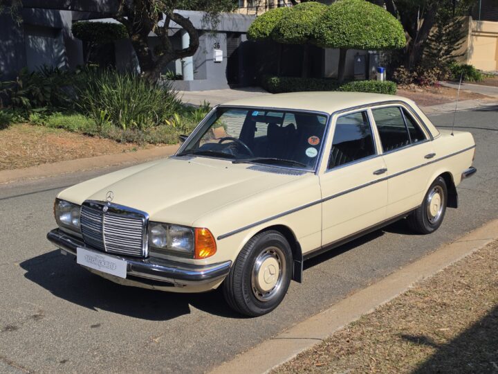 MERCEDES 280E (W123)
