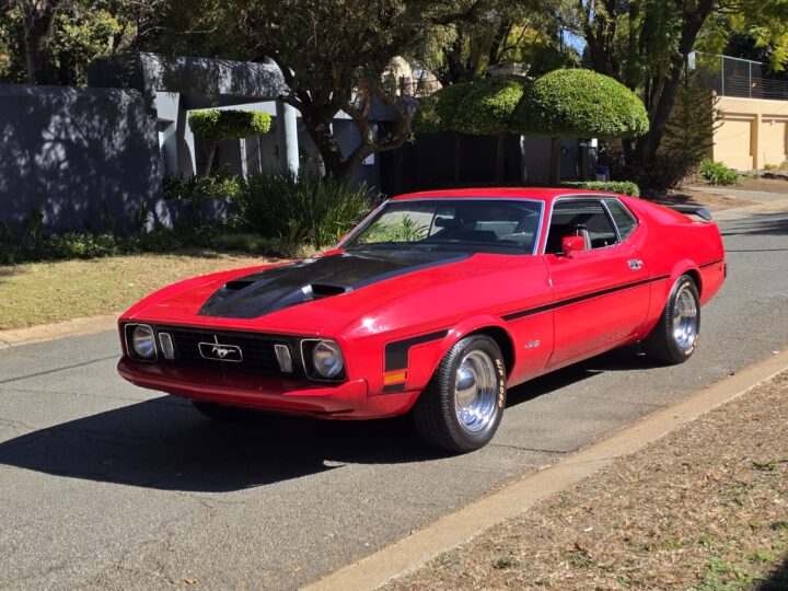 FORD MUSTANG MACH 1