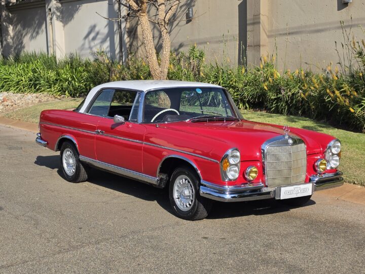MERCEDES 300 SE COUPE (W112) RARE RHD